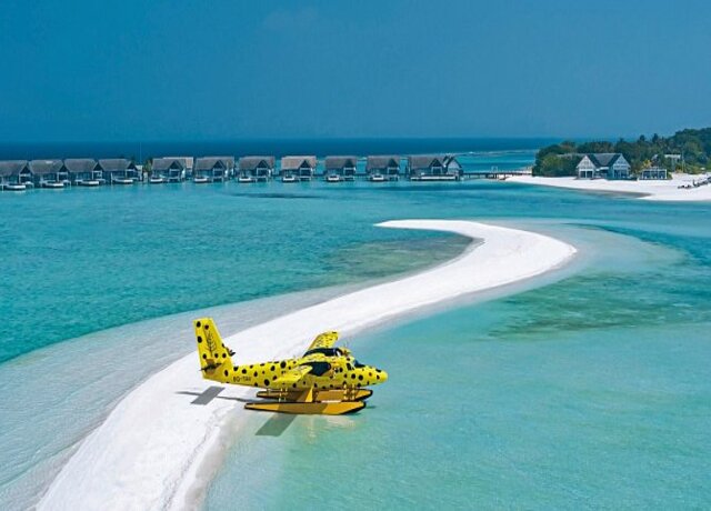 Four Seasons Resort Maldives at Landaa Giraavaru 5*, Baa Atoll 5