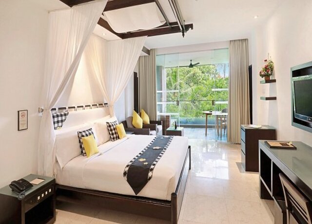 Legian Beach Hotel 4*, Legian Beach 7